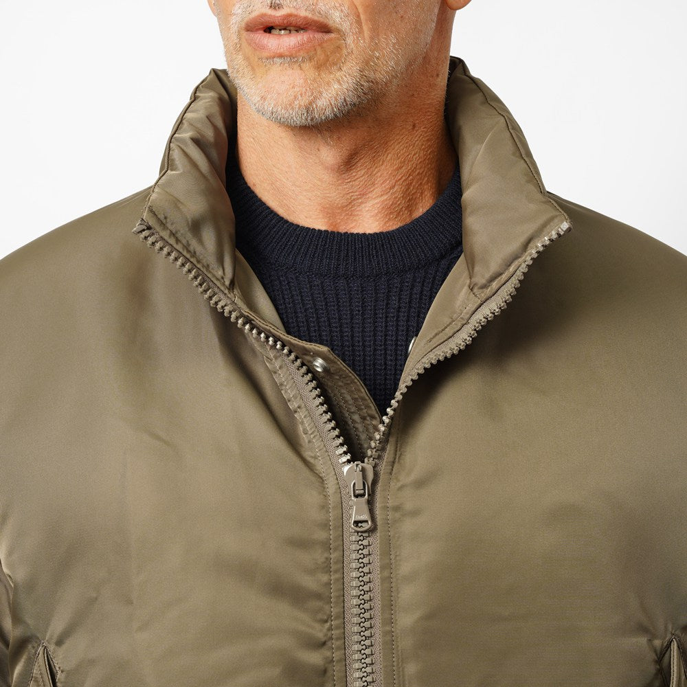 クオ COOR ミリタリー パファー ジャケット ブラック 黒 カーキ STAND COLLOR NECK PUFFER JACKET CXE4JP03V 中綿 ダウン メンズ メンズダウン ブルゾン ショート メンズブルゾン メンズアウター シンプル ブランド 韓国