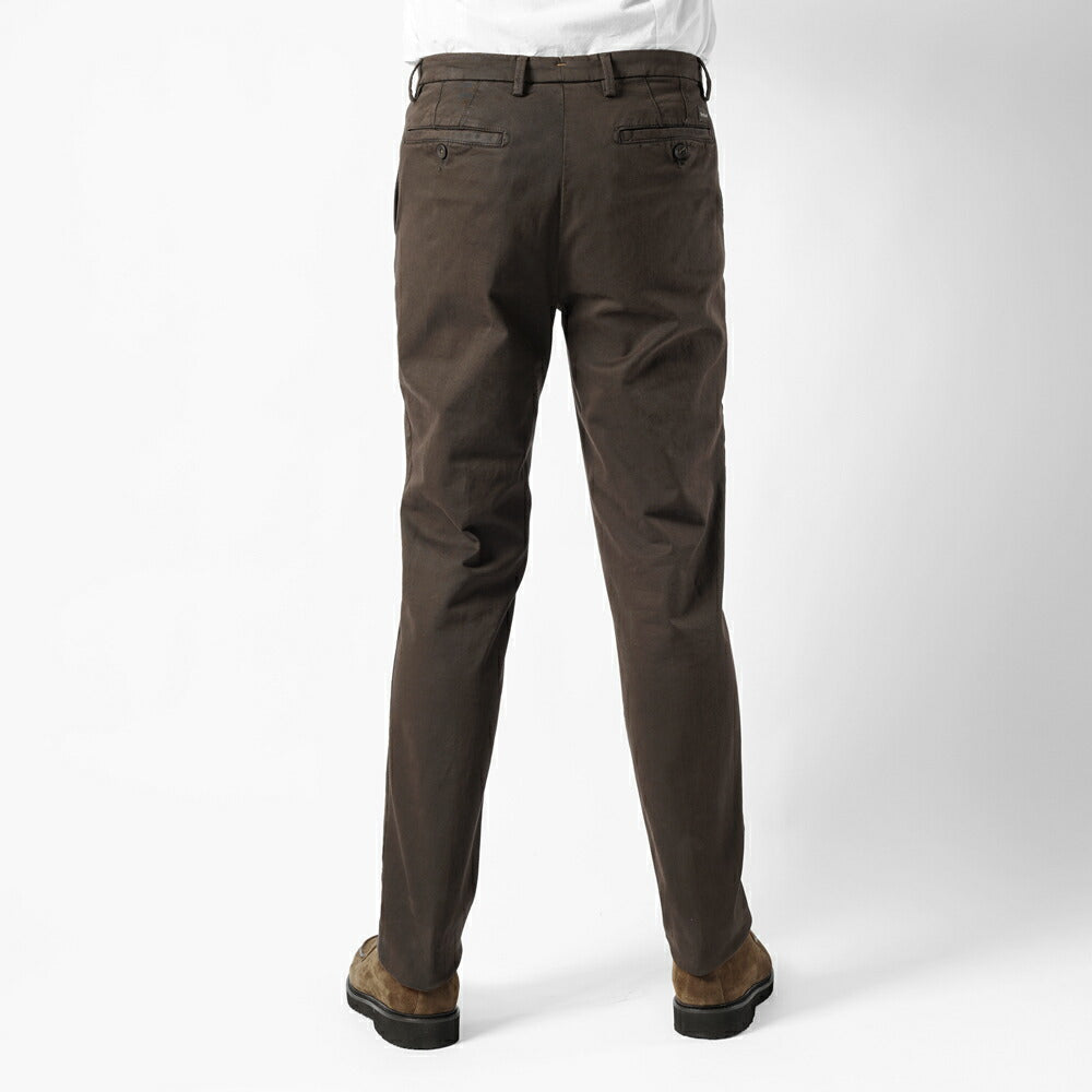 バルバッティ BARBATI P-JEK-R 225812 チノ レギュラーフィット コットンツイル ウォッシュ加工 ストレッチ 25秋冬 パンツ テーパードパンツ チノパン スリムパンツ メンズ チノパンスリム チノパン シンプル ネイビー ブラウン オフホワイト イタリア インポート